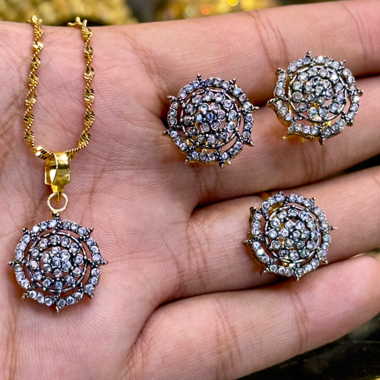 Diamond Cut Locket Set
Locket set Gold Polish
Combo Set
Party wear Set